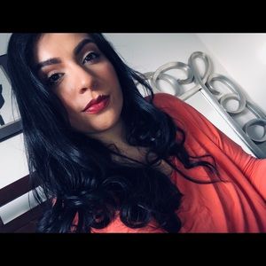 Meet your Posher, Vanessa